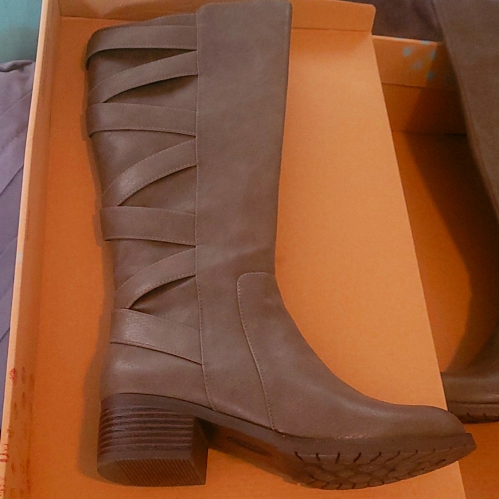 Brown Eurosoft 👢 boots